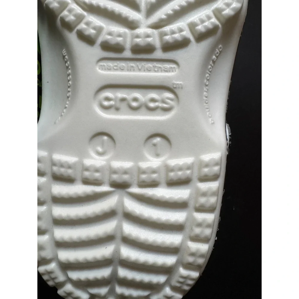 Crocs Classic Glow Money Clog K Kids J1 Black White $100 Bill 211592-3VN New